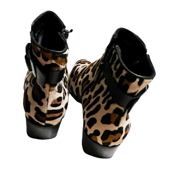 NEW AQUATALIA Faria Weatherproof Leopard Calf Hair Ankle Booties Sz 8 - Picture 5 of 8